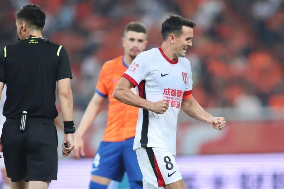 kaiyun-曝周定洋将加盟新鹏城！双方已签约，记者：一点让他选择深圳